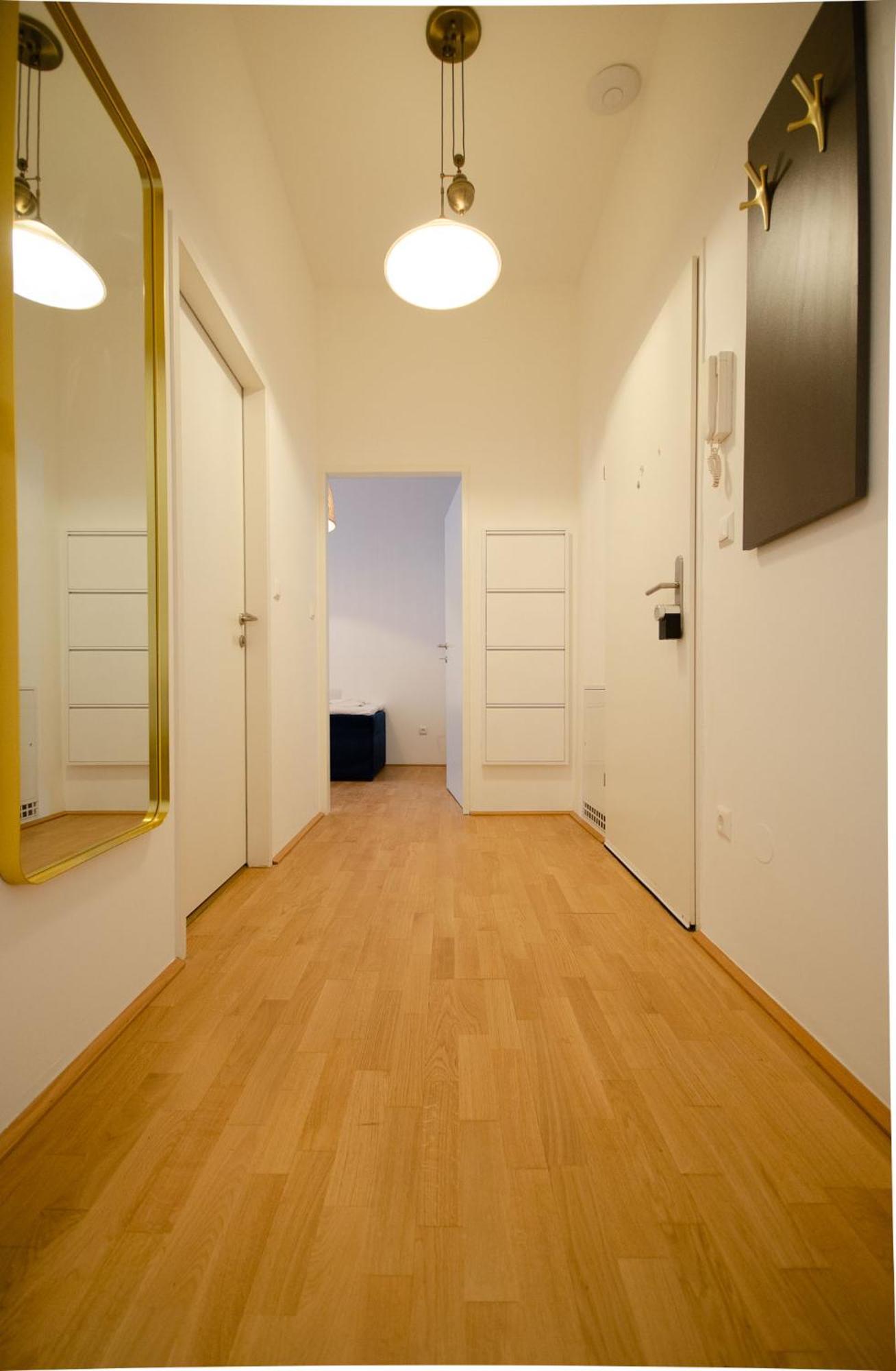 Charming Historical Near Centre Wien