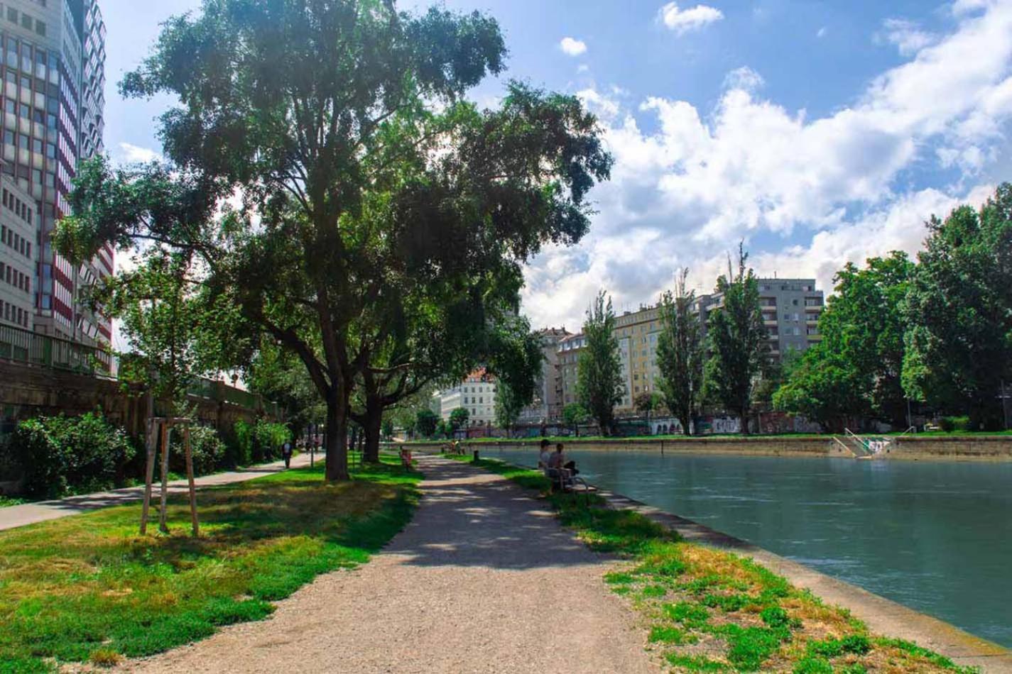Charming Historical Near Centre Wien