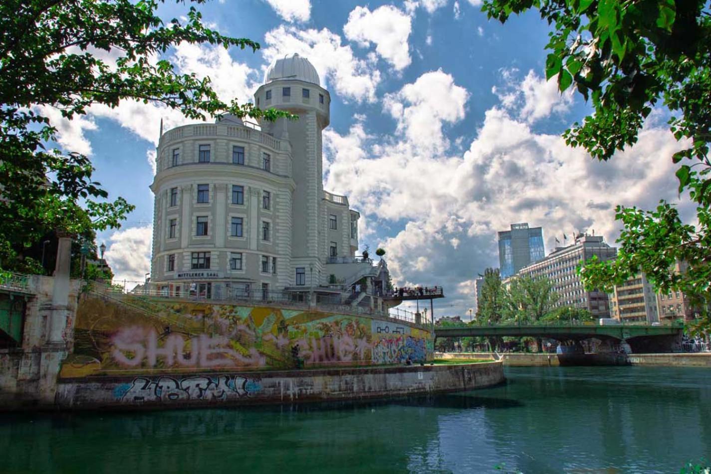 Charming Historical Near Centre Apartment Wien